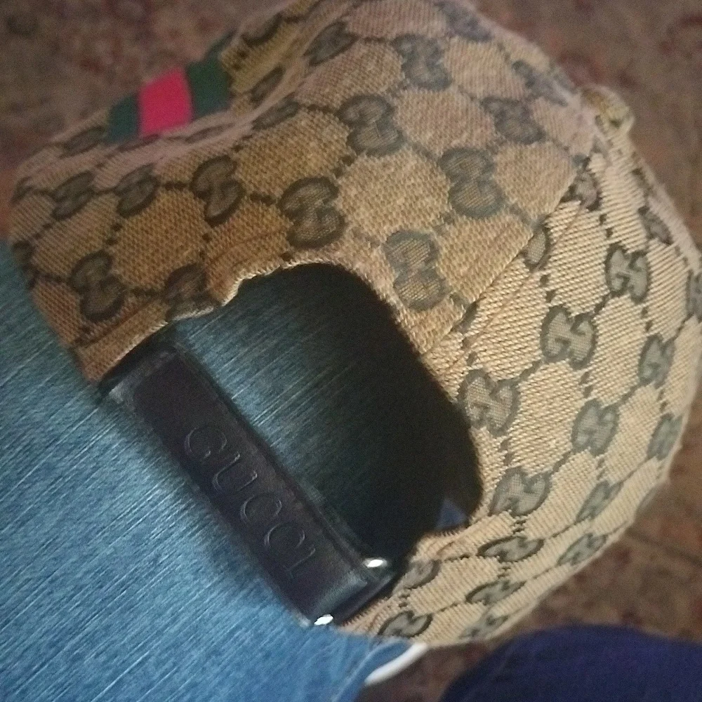 Authentic Gucci hat - Picture 3 of 5